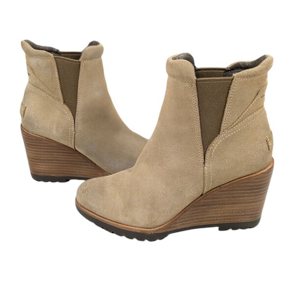 Sorel After Hours Chelsea Wedge Booties EUC $170 Size 5.5  S2955 - Picture 1 of 10